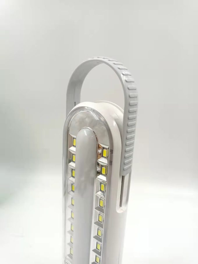 Lanterna Luminária de Emergência 1+18 LED 3W Recarregável Bivolt Elgin