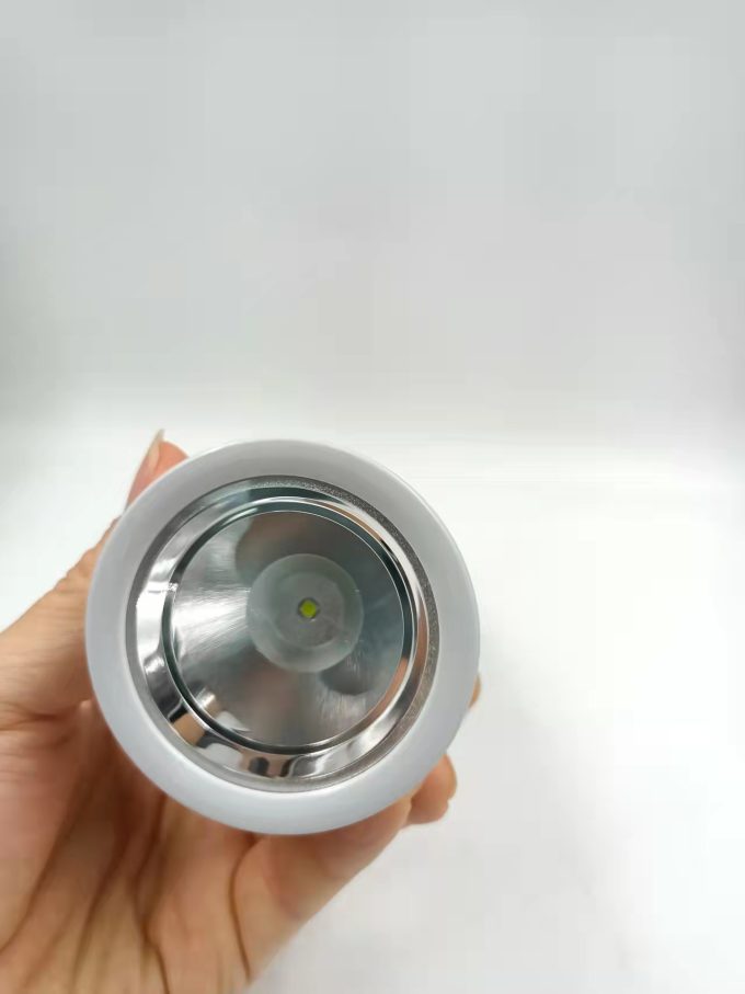 Lanterna Luminária de Emergência 1+18 LED 3W Recarregável Bivolt Elgin