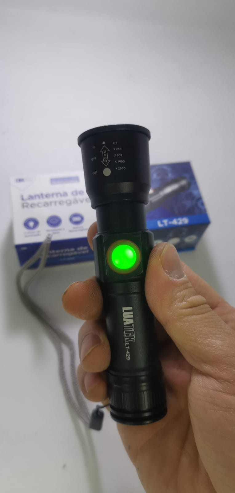 Mini Lanterna Tatica Super Potente Pequena Usb Recarregável