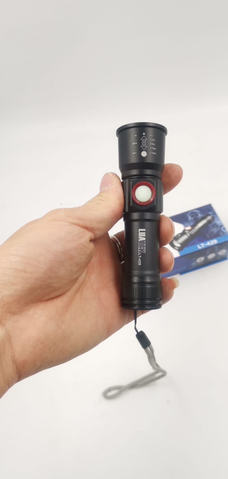 Mini Lanterna Tatica Super Potente Pequena Usb Recarregável