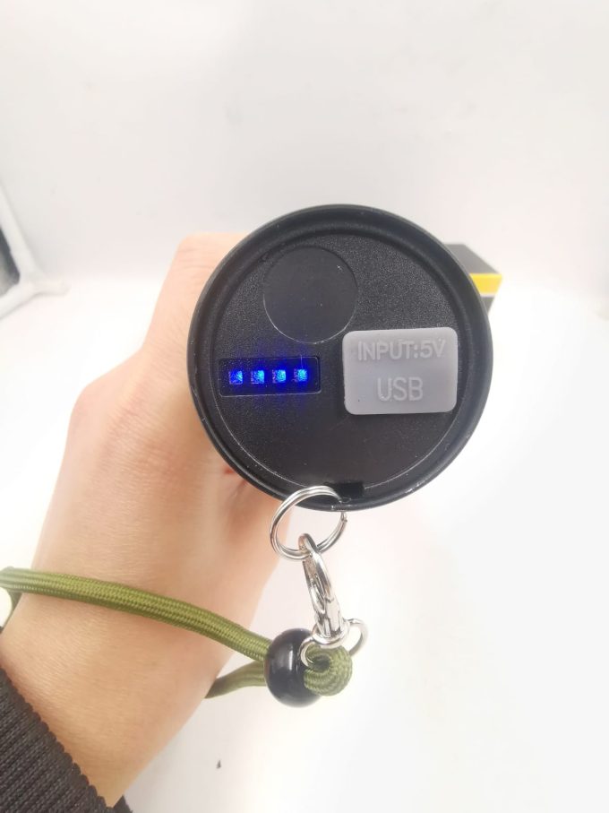 Lanterna Led Laser 2000lm B-max Recarregavel Cor da lanterna Preto Cor da luz Super Branca - Image 8