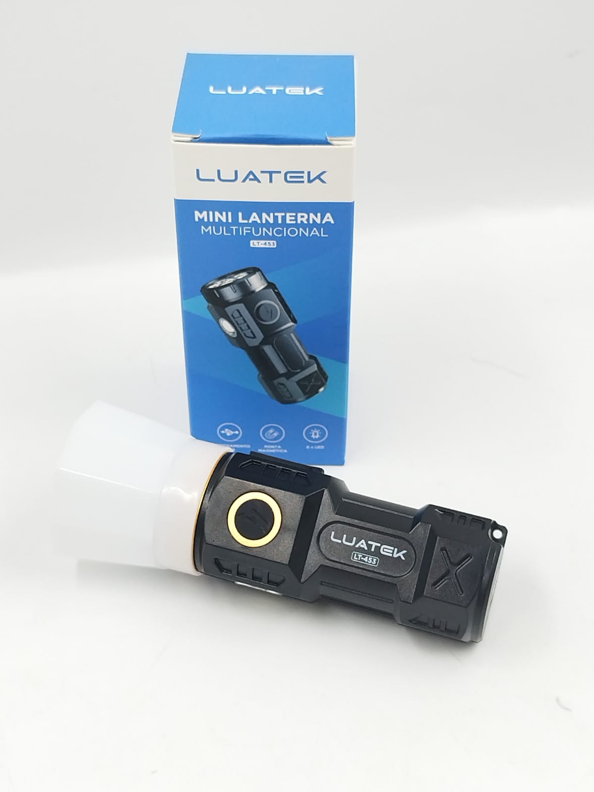 Mini Lanterna De Mão Pequena Luz Forte Brilhante Recarregável Com Base de Ima Magnetico lt-453