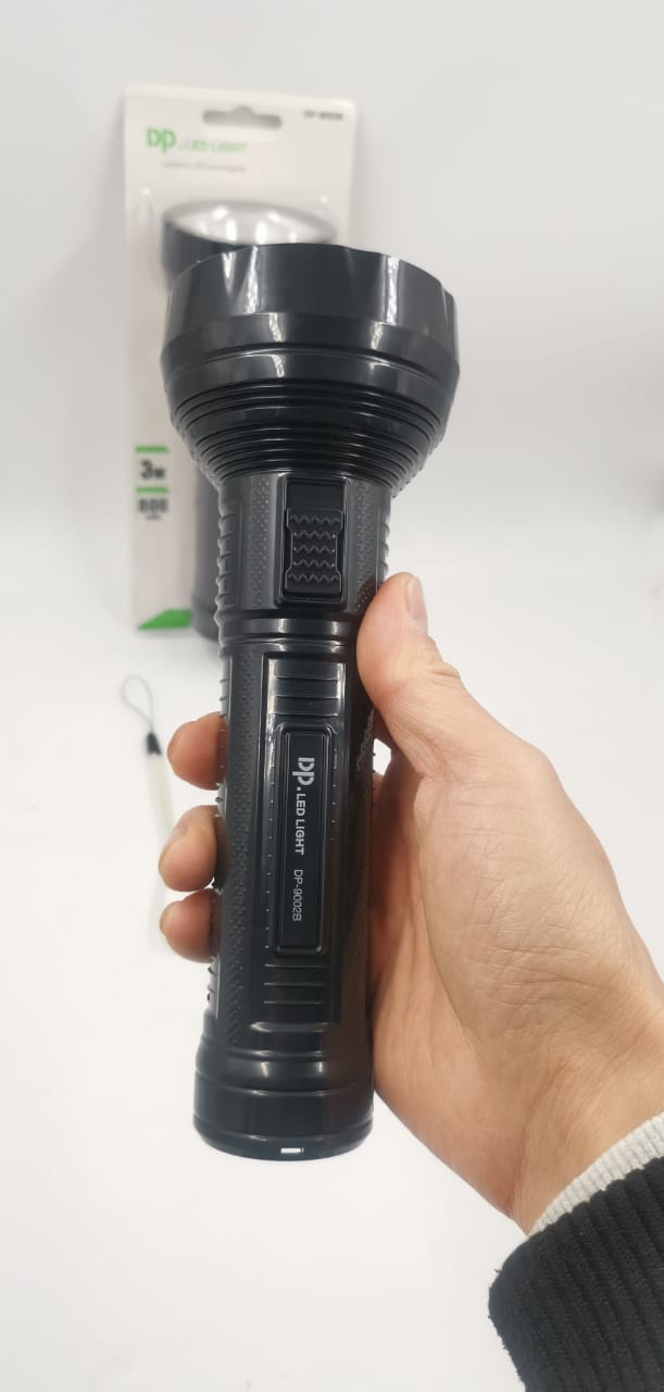 Lanterna Dp-9002b Recarregável C/ Super Led 110/220v Usb Cor da lanterna Preto Cor da luz Branco