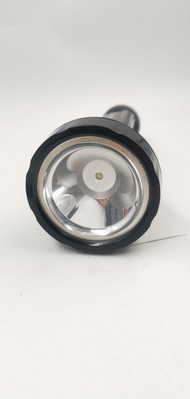 Lanterna Dp-9002b Recarregável C/ Super Led 110/220v Usb Cor da lanterna Preto Cor da luz Branco