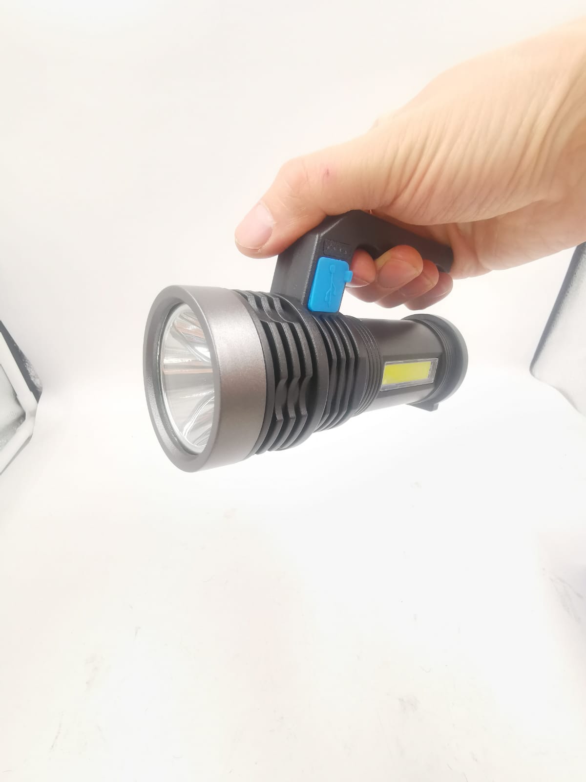 Lanterna Led Portátil Recarregável Super Clara Lâmpada P500 + Claro Lateral Cob Claro De Inundação Exterior 8933