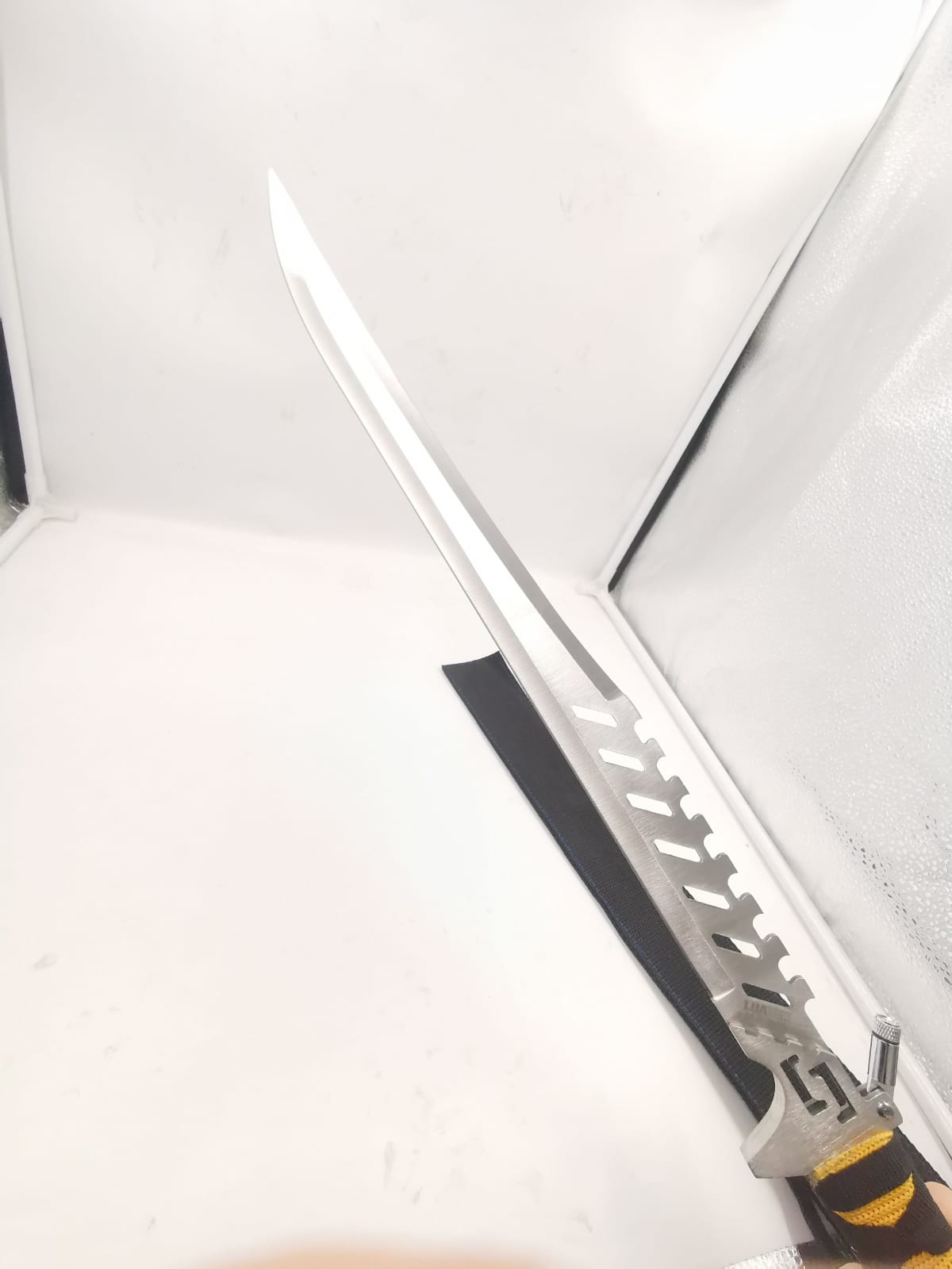 Espada Decorativa Lâmina Aço Inox Cabo Aço E Nylon Com Bainha Luatek SLK-K09