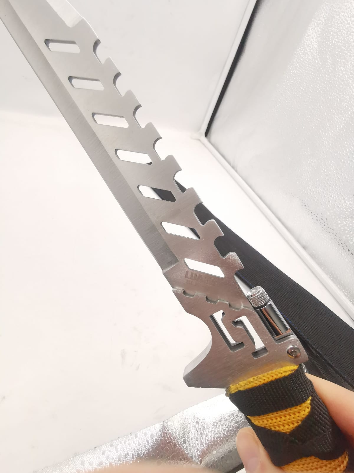 Espada Decorativa Lâmina Aço Inox Cabo Aço E Nylon Com Bainha Luatek SLK-K09