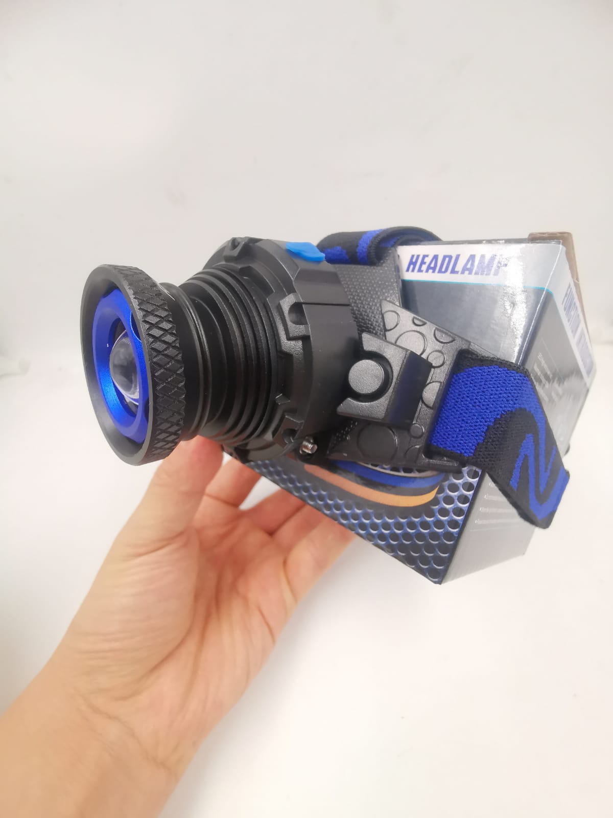 Lanterna de Cabeça com LUZ LED 3 Modos para Acampamentos/Esportes/Lanterna recarregável 0349