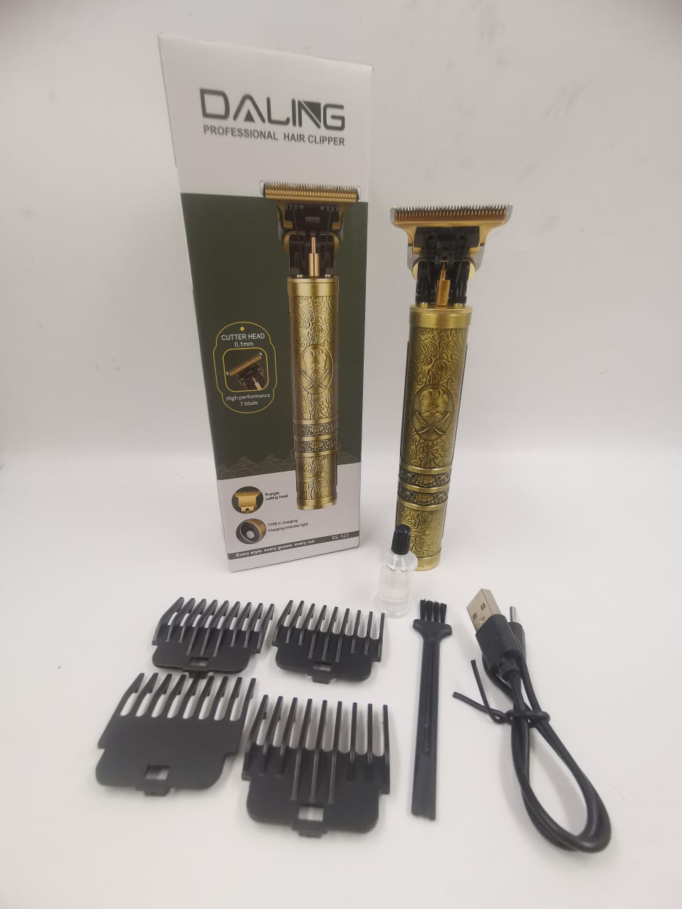 Maquina Acabamento Recarregável Detalhe Cabelo Barba Sem Fio DL-123