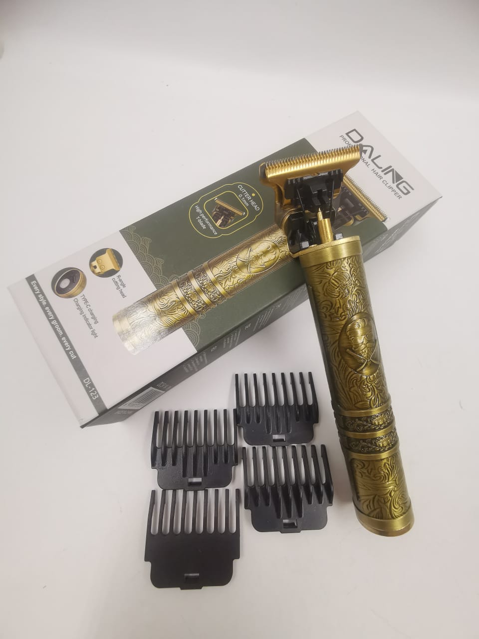 Maquina Acabamento Recarregável Detalhe Cabelo Barba Sem Fio DL-123