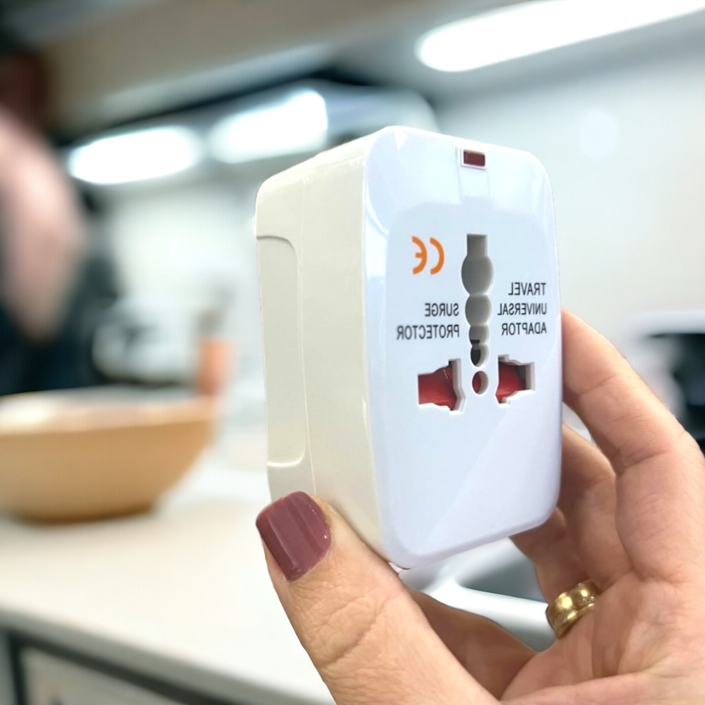 Adaptador de tomada universal