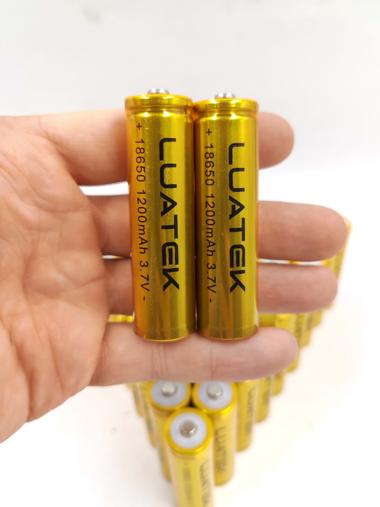 Bateria 18650 8000mAh Versátil Durável e Perfeita para Projetos Eletrônicos LPJ18650